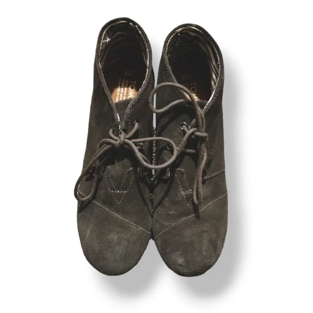 TOMS Gray Suede Desert Wedge Lace Up Ankle Bootie Shoe size 9W